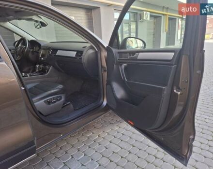 Коричневый Фольксваген Туарег, объемом двигателя 2.97 л и пробегом 295 тыс. км за 21499 $, фото 45 на Automoto.ua