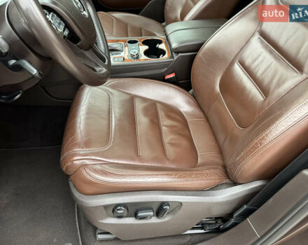 Коричневый Фольксваген Туарег, объемом двигателя 2.97 л и пробегом 221 тыс. км за 19900 $, фото 36 на Automoto.ua