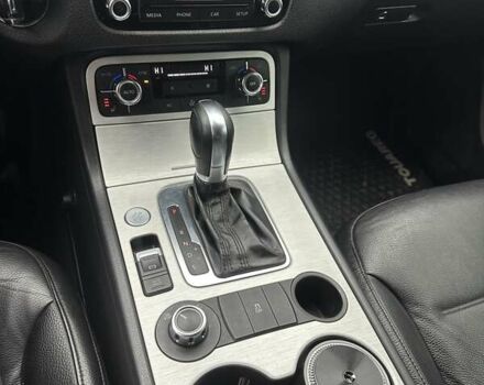 Коричневый Фольксваген Туарег, объемом двигателя 2.97 л и пробегом 340 тыс. км за 19200 $, фото 1 на Automoto.ua