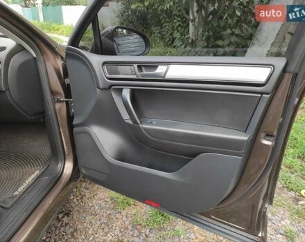 Коричневый Фольксваген Туарег, объемом двигателя 2.97 л и пробегом 211 тыс. км за 16500 $, фото 29 на Automoto.ua