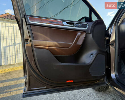 Коричневый Фольксваген Туарег, объемом двигателя 2.97 л и пробегом 151 тыс. км за 24990 $, фото 11 на Automoto.ua