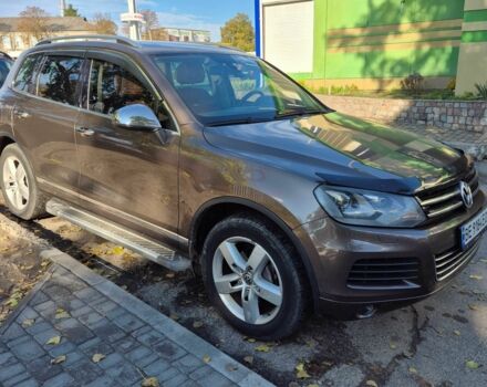 Коричневий Фольксваген Туарег, об'ємом двигуна 3 л та пробігом 300 тис. км за 17000 $, фото 5 на Automoto.ua