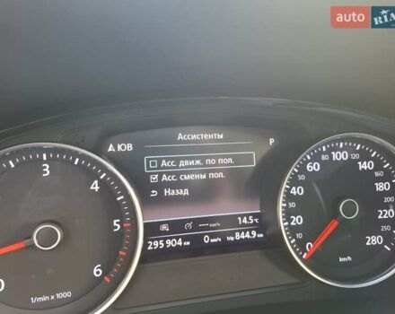 Коричневый Фольксваген Туарег, объемом двигателя 2.97 л и пробегом 295 тыс. км за 21499 $, фото 74 на Automoto.ua