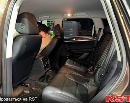 Коричневый Фольксваген Туарег, объемом двигателя 3 л и пробегом 0 тыс. км за 18000 $, фото 4 на Automoto.ua