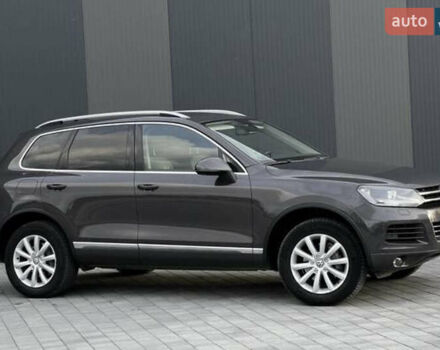 Коричневий Фольксваген Туарег, об'ємом двигуна 2.97 л та пробігом 272 тис. км за 17000 $, фото 2 на Automoto.ua