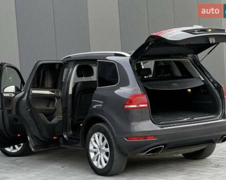 Коричневий Фольксваген Туарег, об'ємом двигуна 2.97 л та пробігом 272 тис. км за 17000 $, фото 3 на Automoto.ua