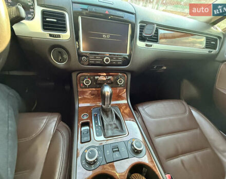 Коричневый Фольксваген Туарег, объемом двигателя 2.97 л и пробегом 151 тыс. км за 24990 $, фото 19 на Automoto.ua