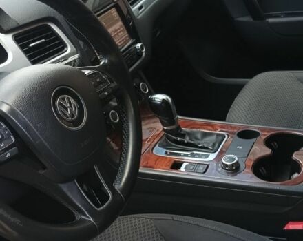 Коричневий Фольксваген Туарег, об'ємом двигуна 3 л та пробігом 321 тис. км за 14300 $, фото 4 на Automoto.ua