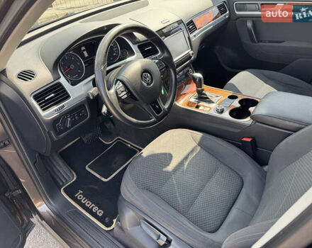 Коричневый Фольксваген Туарег, объемом двигателя 2.97 л и пробегом 214 тыс. км за 17490 $, фото 15 на Automoto.ua