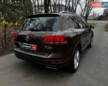 Коричневий Фольксваген Туарег, об'ємом двигуна 3 л та пробігом 296 тис. км за 19390 $, фото 5 на Automoto.ua