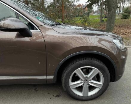 Коричневий Фольксваген Туарег, об'ємом двигуна 3 л та пробігом 296 тис. км за 19390 $, фото 4 на Automoto.ua