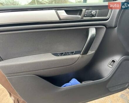 Коричневий Фольксваген Туарег, об'ємом двигуна 0 л та пробігом 199 тис. км за 15999 $, фото 20 на Automoto.ua