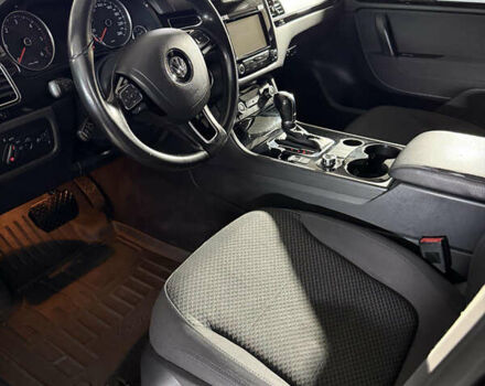 Коричневый Фольксваген Туарег, объемом двигателя 2.97 л и пробегом 174 тыс. км за 18500 $, фото 10 на Automoto.ua