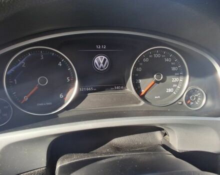 Коричневый Фольксваген Туарег, объемом двигателя 3 л и пробегом 321 тыс. км за 13000 $, фото 5 на Automoto.ua