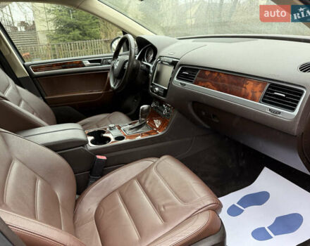 Коричневый Фольксваген Туарег, объемом двигателя 3 л и пробегом 225 тыс. км за 17999 $, фото 42 на Automoto.ua