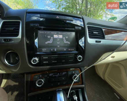 Коричневий Фольксваген Туарег, об'ємом двигуна 2.97 л та пробігом 348 тис. км за 20500 $, фото 19 на Automoto.ua