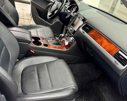 Коричневий Фольксваген Туарег, об'ємом двигуна 2 л та пробігом 345 тис. км за 16500 $, фото 4 на Automoto.ua