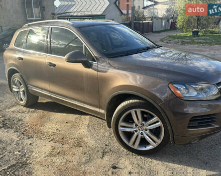 Коричневий Фольксваген Туарег, об'ємом двигуна 2.97 л та пробігом 175 тис. км за 19800 $, фото 5 на Automoto.ua