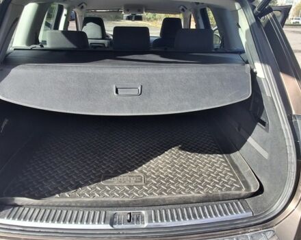 Коричневый Фольксваген Туарег, объемом двигателя 3 л и пробегом 321 тыс. км за 13000 $, фото 6 на Automoto.ua