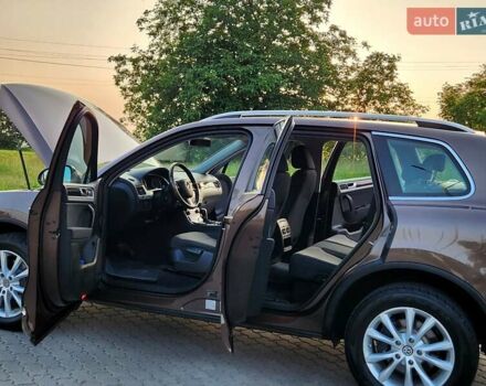 Коричневий Фольксваген Туарег, об'ємом двигуна 2.97 л та пробігом 130 тис. км за 22300 $, фото 56 на Automoto.ua