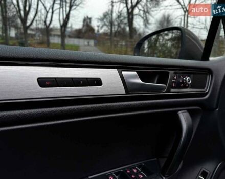 Коричневий Фольксваген Туарег, об'ємом двигуна 3 л та пробігом 296 тис. км за 19390 $, фото 11 на Automoto.ua