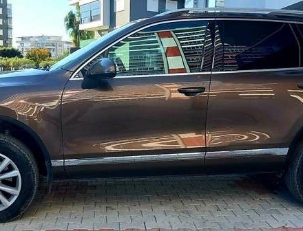 Коричневий Фольксваген Туарег, об'ємом двигуна 2.97 л та пробігом 227 тис. км за 19000 $, фото 1 на Automoto.ua