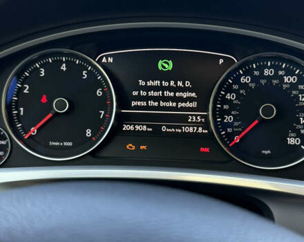 Коричневый Фольксваген Туарег, объемом двигателя 3.6 л и пробегом 206 тыс. км за 20000 $, фото 12 на Automoto.ua