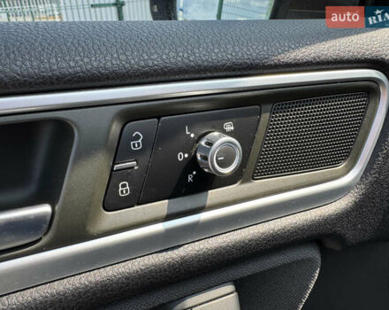 Коричневый Фольксваген Туарег, объемом двигателя 2.97 л и пробегом 214 тыс. км за 17490 $, фото 21 на Automoto.ua