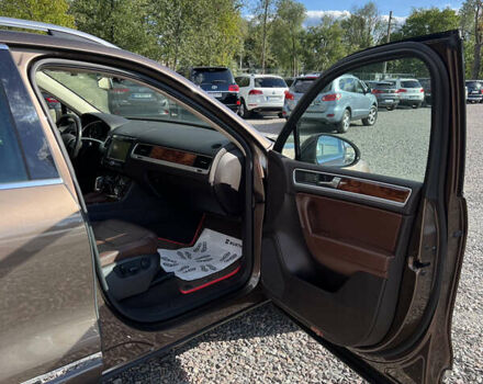 Коричневий Фольксваген Туарег, об'ємом двигуна 3 л та пробігом 251 тис. км за 20900 $, фото 14 на Automoto.ua