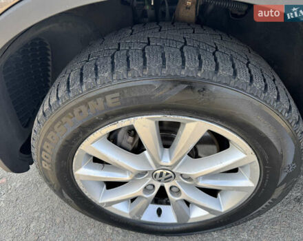 Коричневый Фольксваген Туарег, объемом двигателя 2.97 л и пробегом 214 тыс. км за 17490 $, фото 11 на Automoto.ua