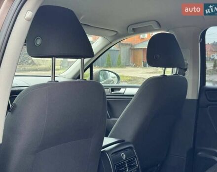 Коричневий Фольксваген Туарег, об'ємом двигуна 0 л та пробігом 199 тис. км за 15999 $, фото 38 на Automoto.ua