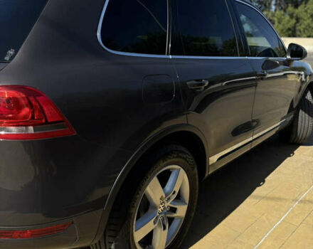 Коричневый Фольксваген Туарег, объемом двигателя 3.6 л и пробегом 206 тыс. км за 20000 $, фото 3 на Automoto.ua