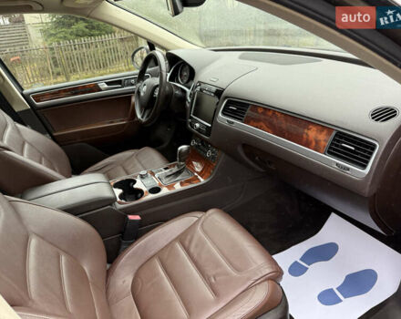 Коричневый Фольксваген Туарег, объемом двигателя 3 л и пробегом 225 тыс. км за 17999 $, фото 41 на Automoto.ua