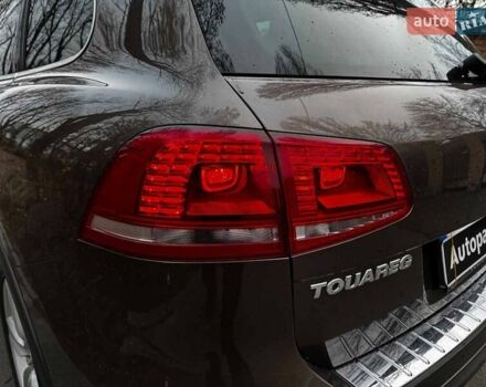 Коричневий Фольксваген Туарег, об'ємом двигуна 3 л та пробігом 296 тис. км за 19390 $, фото 8 на Automoto.ua