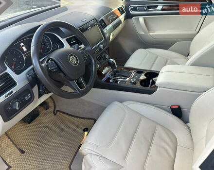 Коричневий Фольксваген Туарег, об'ємом двигуна 2.97 л та пробігом 175 тис. км за 19800 $, фото 10 на Automoto.ua