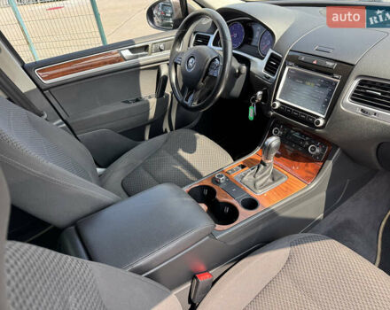 Коричневый Фольксваген Туарег, объемом двигателя 2.97 л и пробегом 214 тыс. км за 17490 $, фото 42 на Automoto.ua