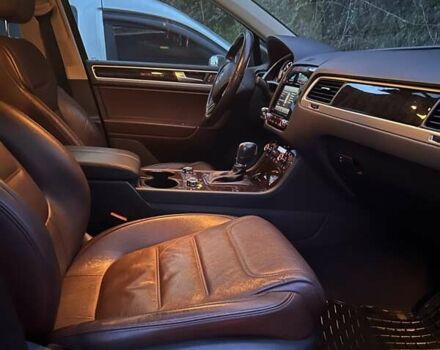 Коричневий Фольксваген Туарег, об'ємом двигуна 2.97 л та пробігом 227 тис. км за 19000 $, фото 6 на Automoto.ua