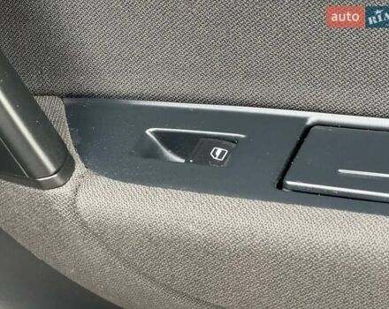 Коричневий Фольксваген Туарег, об'ємом двигуна 0 л та пробігом 199 тис. км за 15999 $, фото 48 на Automoto.ua