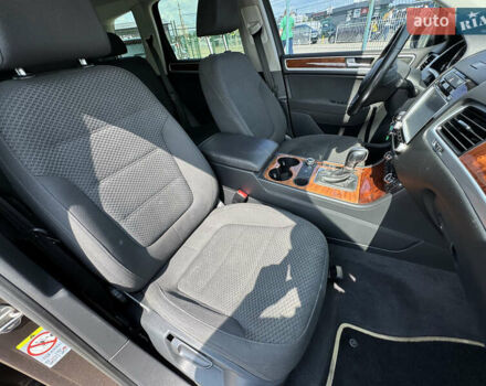 Коричневый Фольксваген Туарег, объемом двигателя 2.97 л и пробегом 214 тыс. км за 17490 $, фото 41 на Automoto.ua