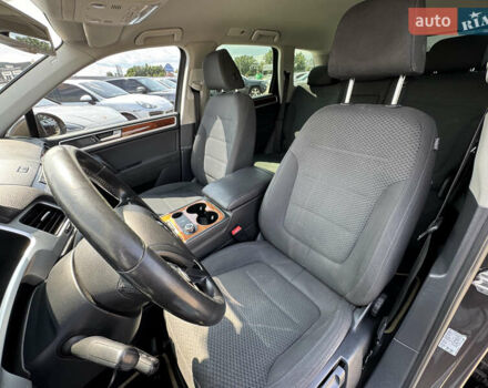 Коричневый Фольксваген Туарег, объемом двигателя 2.97 л и пробегом 214 тыс. км за 17490 $, фото 19 на Automoto.ua