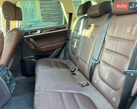 Коричневий Фольксваген Туарег, об'ємом двигуна 3 л та пробігом 245 тис. км за 17999 $, фото 41 на Automoto.ua