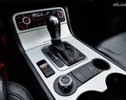 Коричневий Фольксваген Туарег, об'ємом двигуна 3 л та пробігом 296 тис. км за 19390 $, фото 21 на Automoto.ua