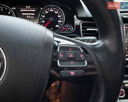 Коричневий Фольксваген Туарег, об'ємом двигуна 3 л та пробігом 296 тис. км за 19390 $, фото 17 на Automoto.ua