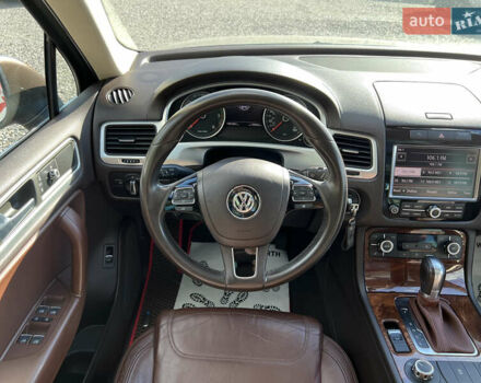 Коричневий Фольксваген Туарег, об'ємом двигуна 3 л та пробігом 251 тис. км за 20900 $, фото 12 на Automoto.ua