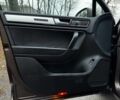 Коричневий Фольксваген Туарег, об'ємом двигуна 3 л та пробігом 296 тис. км за 19390 $, фото 9 на Automoto.ua