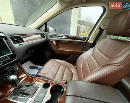 Коричневый Фольксваген Туарег, объемом двигателя 3 л и пробегом 225 тыс. км за 17999 $, фото 24 на Automoto.ua