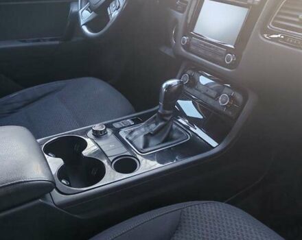 Коричневий Фольксваген Туарег, об'ємом двигуна 3 л та пробігом 319 тис. км за 14900 $, фото 11 на Automoto.ua