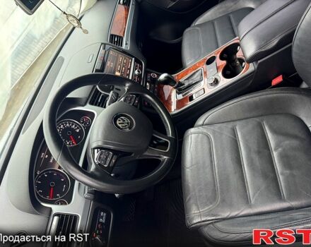 Коричневий Фольксваген Туарег, об'ємом двигуна 2 л та пробігом 345 тис. км за 16500 $, фото 3 на Automoto.ua