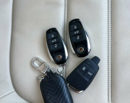 Коричневий Фольксваген Туарег, об'ємом двигуна 2.97 л та пробігом 207 тис. км за 23999 $, фото 26 на Automoto.ua