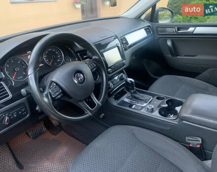 Коричневий Фольксваген Туарег, об'ємом двигуна 2.97 л та пробігом 333 тис. км за 17700 $, фото 5 на Automoto.ua